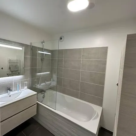 F3 - Standing, Idealement Situe Apartment